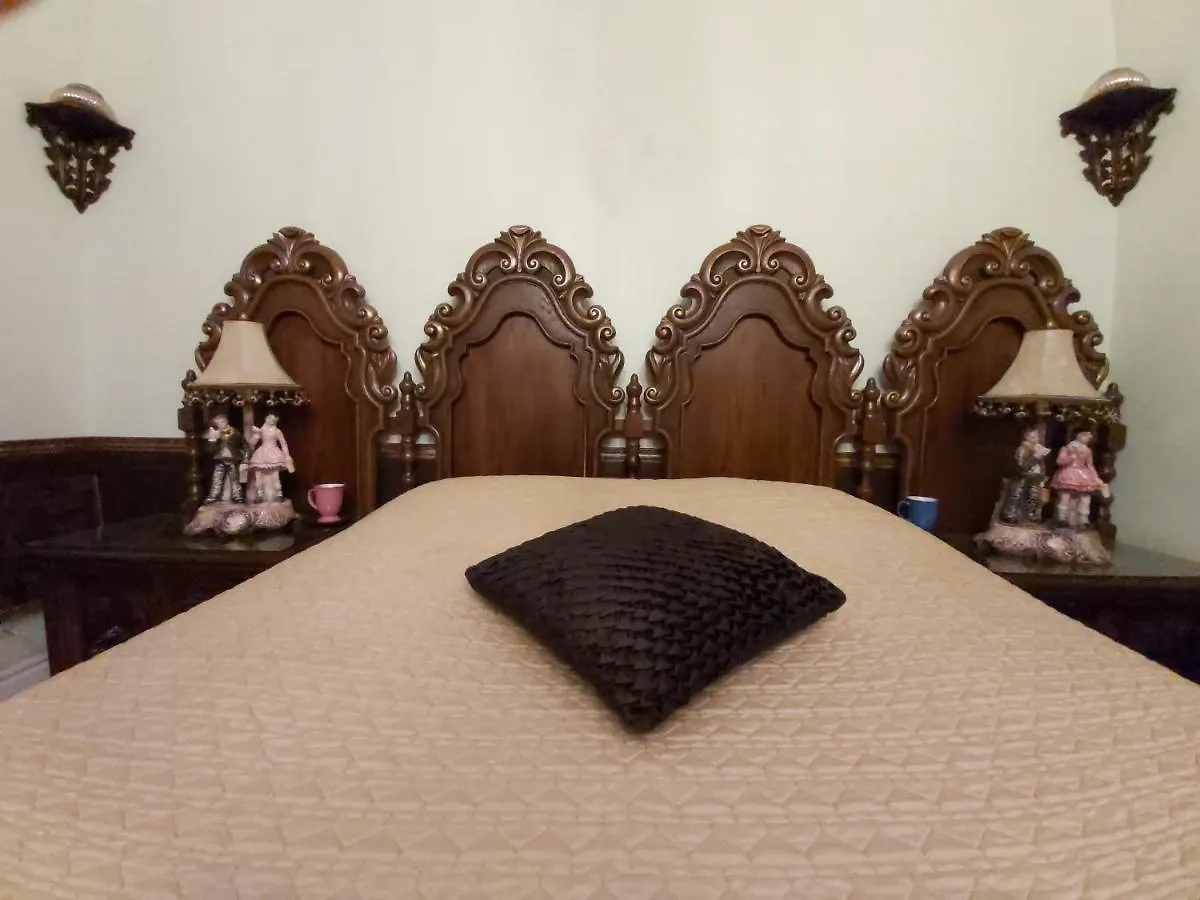 Homestay Lovely Classic Room Montreal